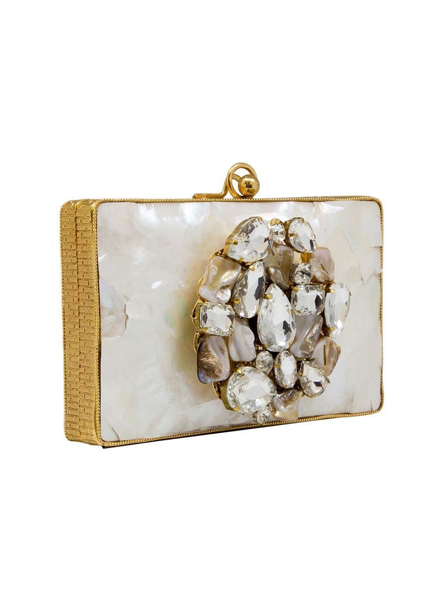 https://www.farahtalibaziz.com.pk/images/thumbs/0000386_mother-of-pearl-stone-encrusted.jpeg
