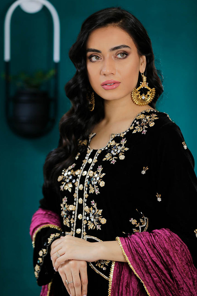 Dusky Black