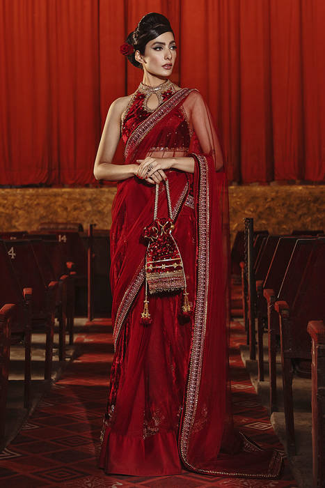 Buy Sarees for Ladies in Pakistan