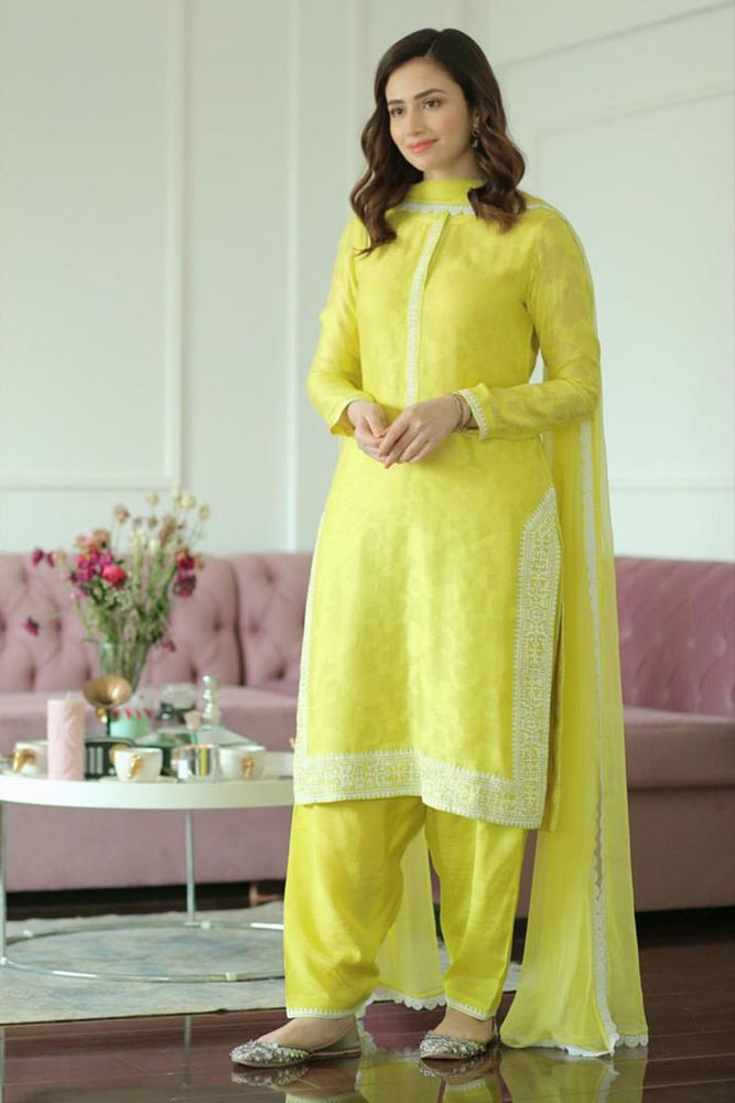 Floating Pearl Shirt and Dupatta With Pants