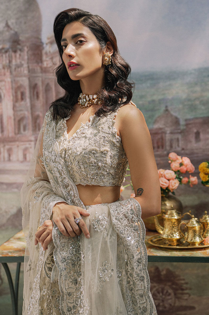 Dusky Ivory
