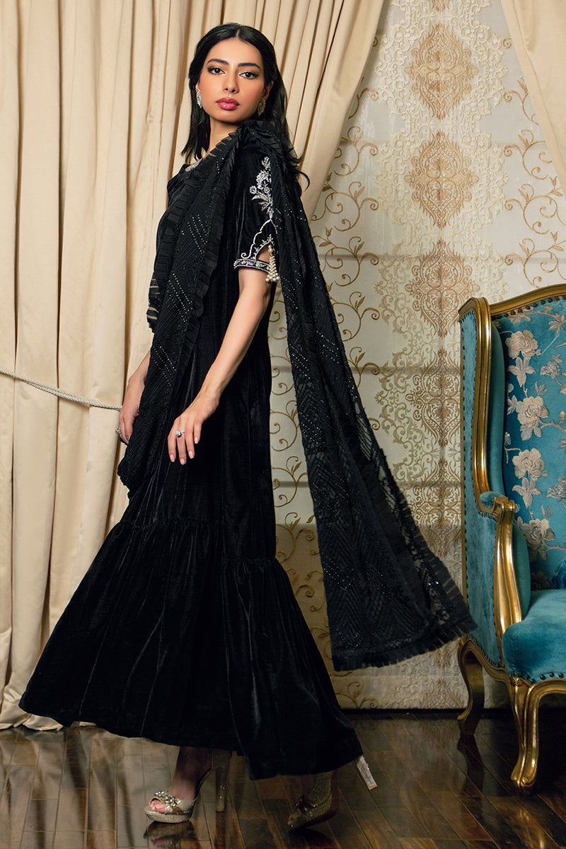 Lulu - Black Saree Drape