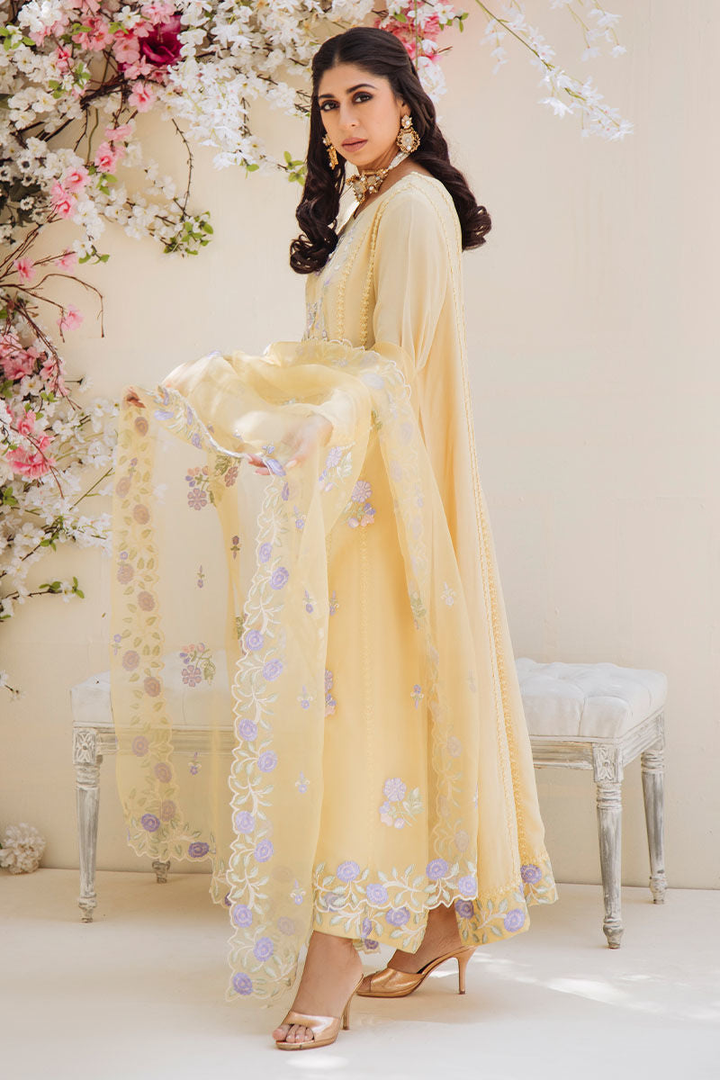 Zoya