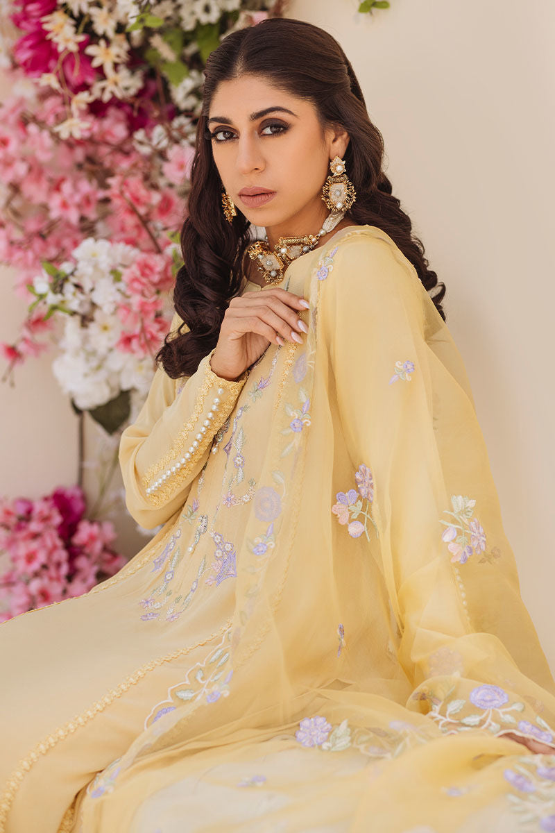Zoya
