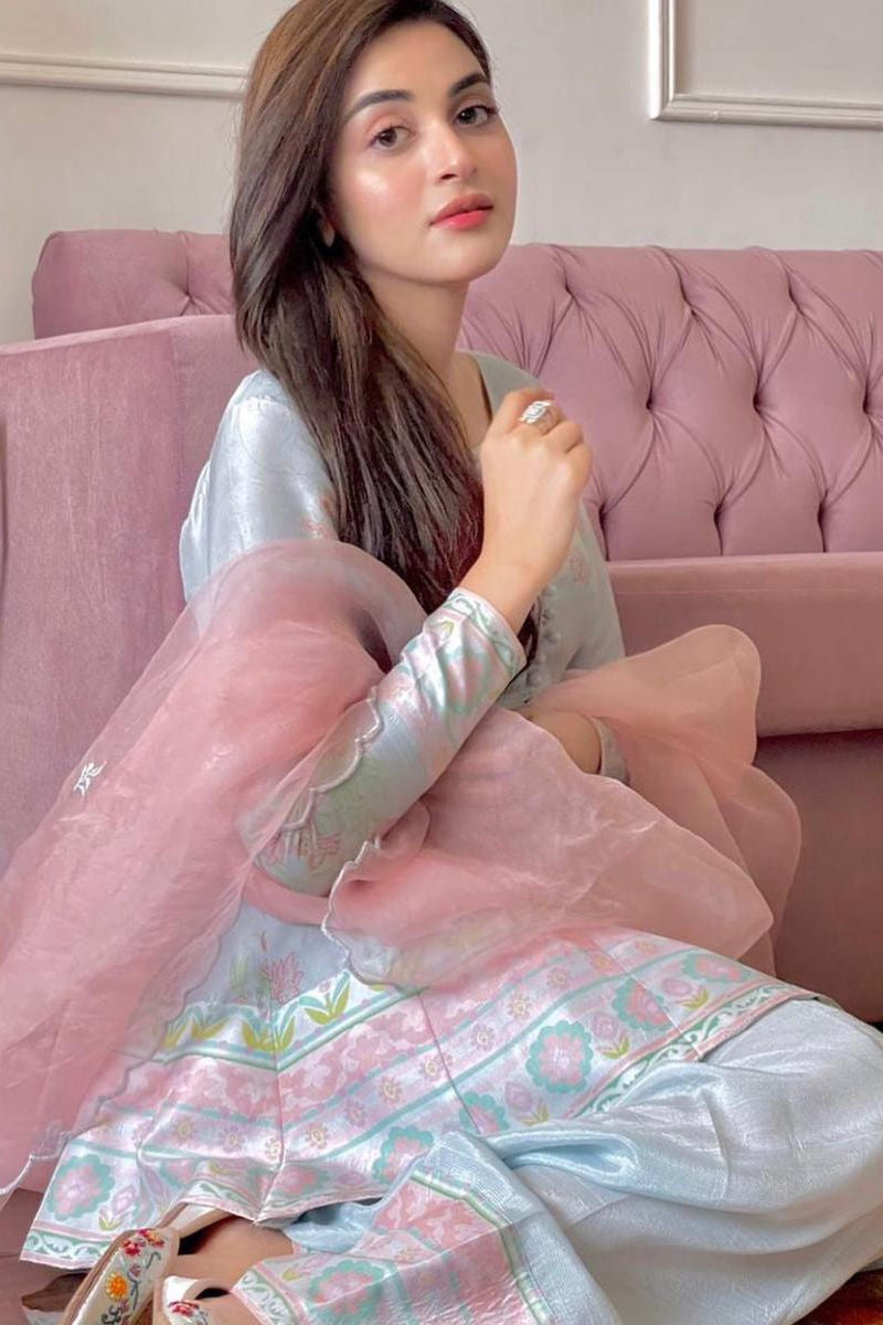 https://www.ansabjahangirstudio.com/images/thumbs/0003112_liana.jpeg