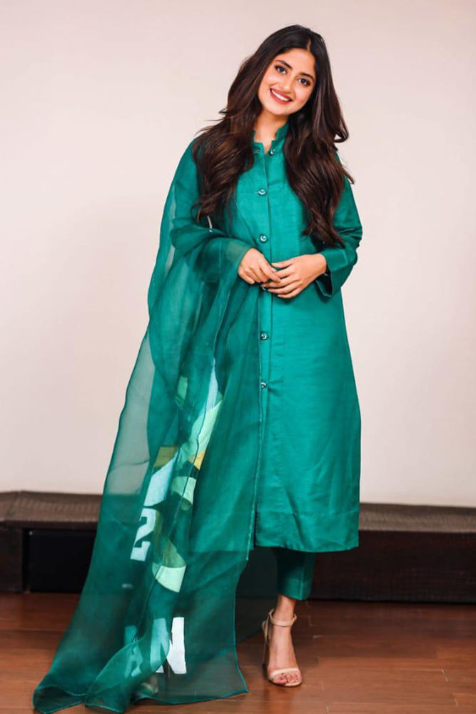 Chand Sitara - Sajal Aly