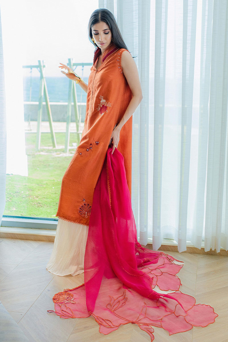 Lara - Shirt And Dupatta
