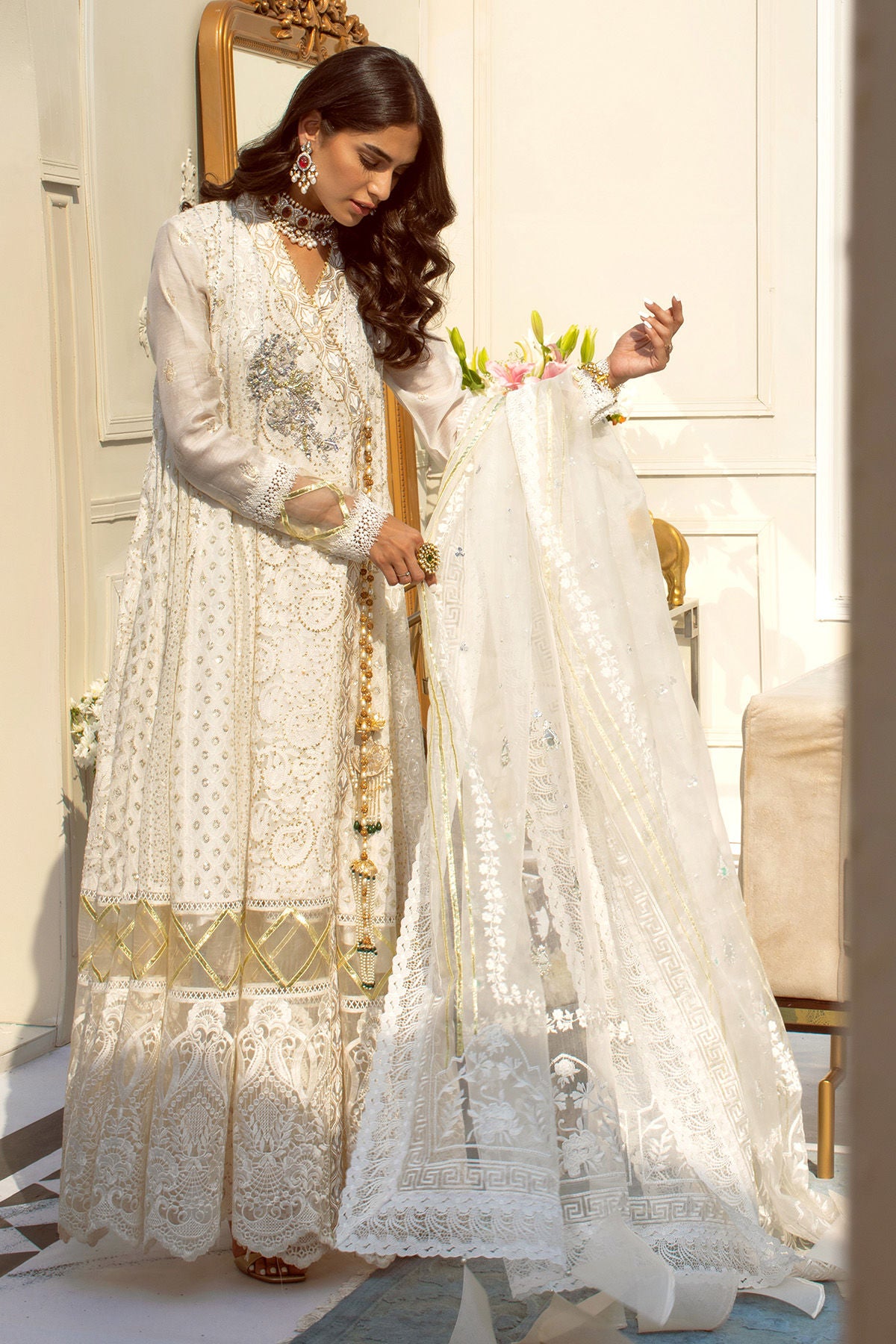 Roshni Chikankari Angharka