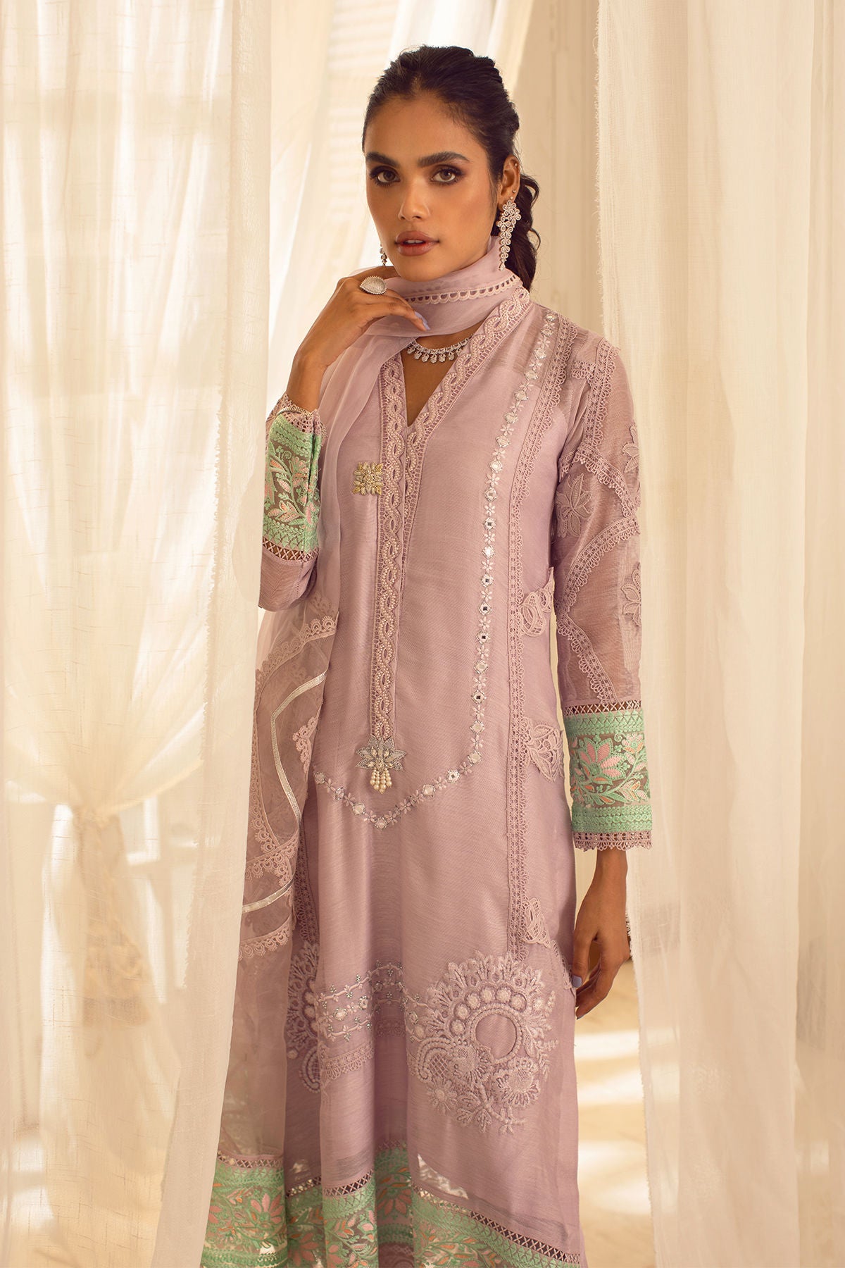 Naaz