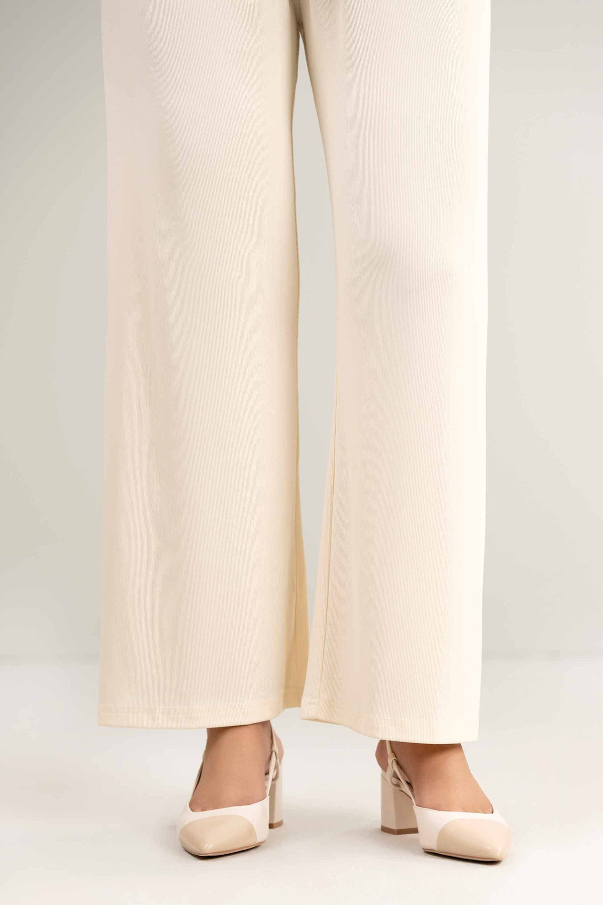 Off White Women Pant-440480107