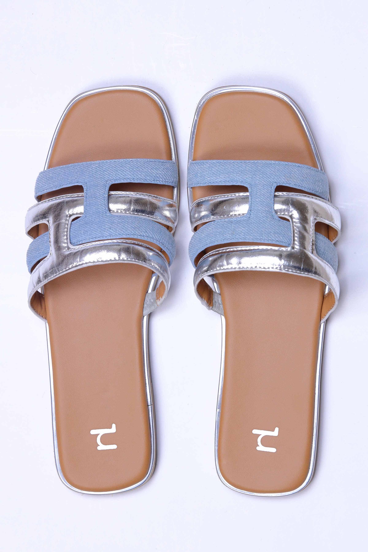 Silver Chappal-440592920