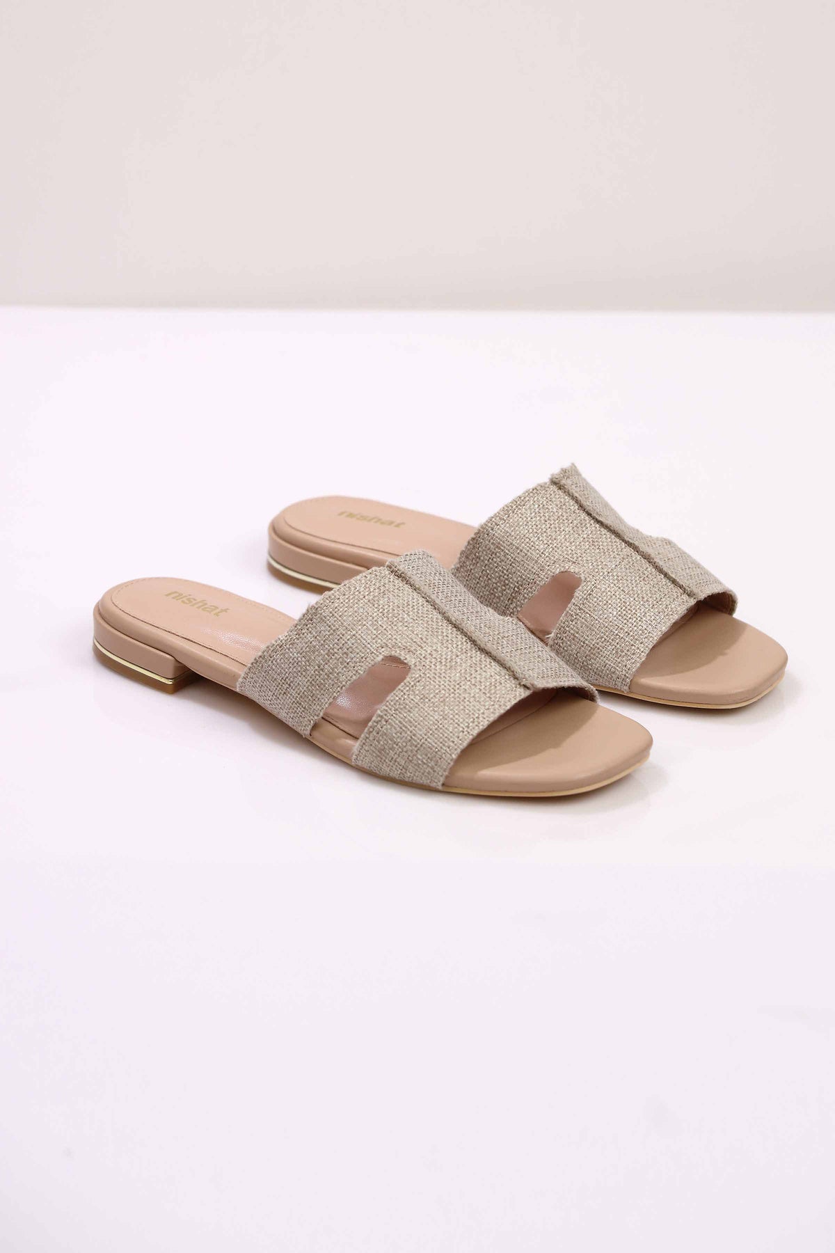 Pink Chappal-443072905