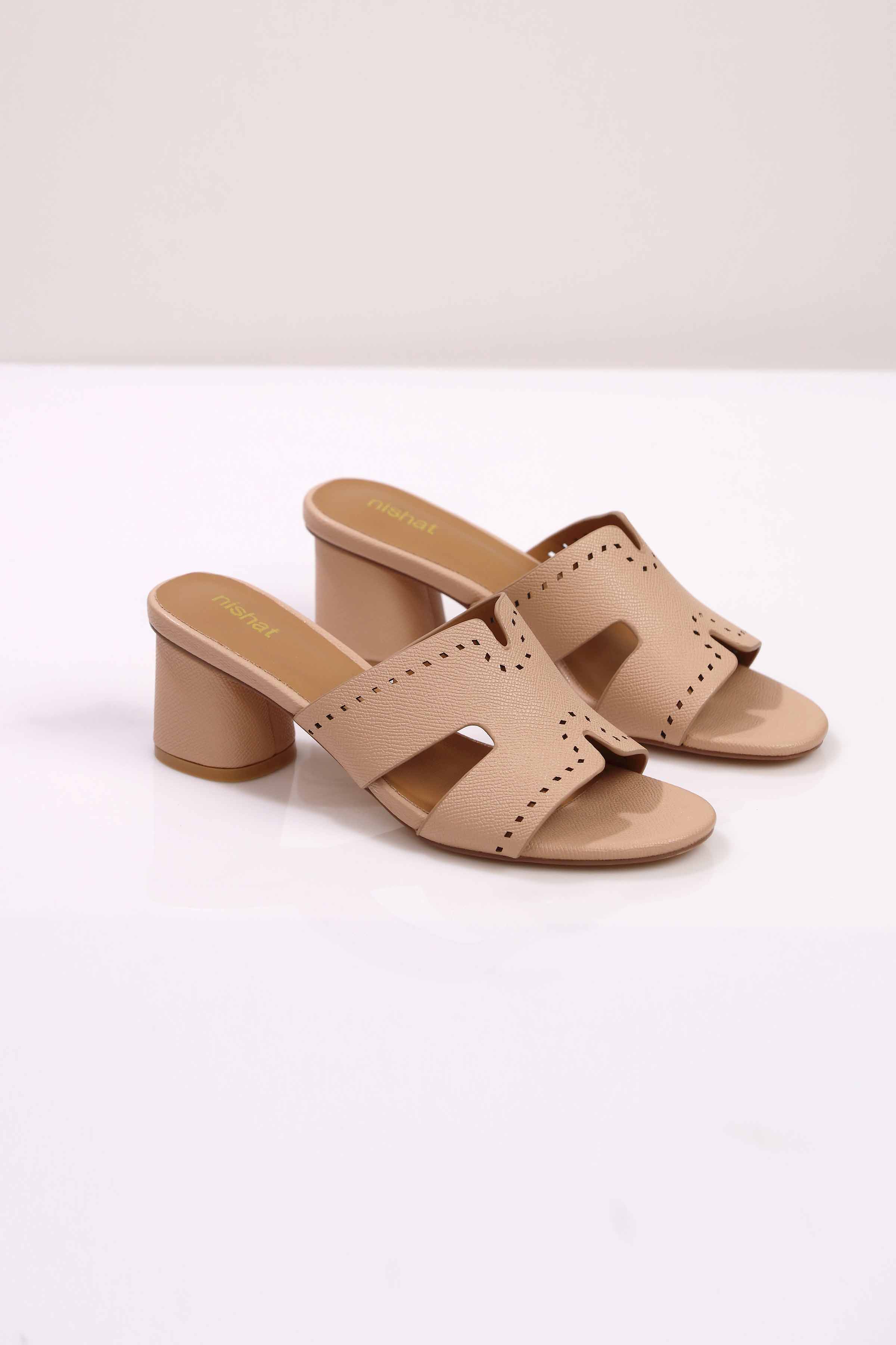 Pink Wedge-443082905