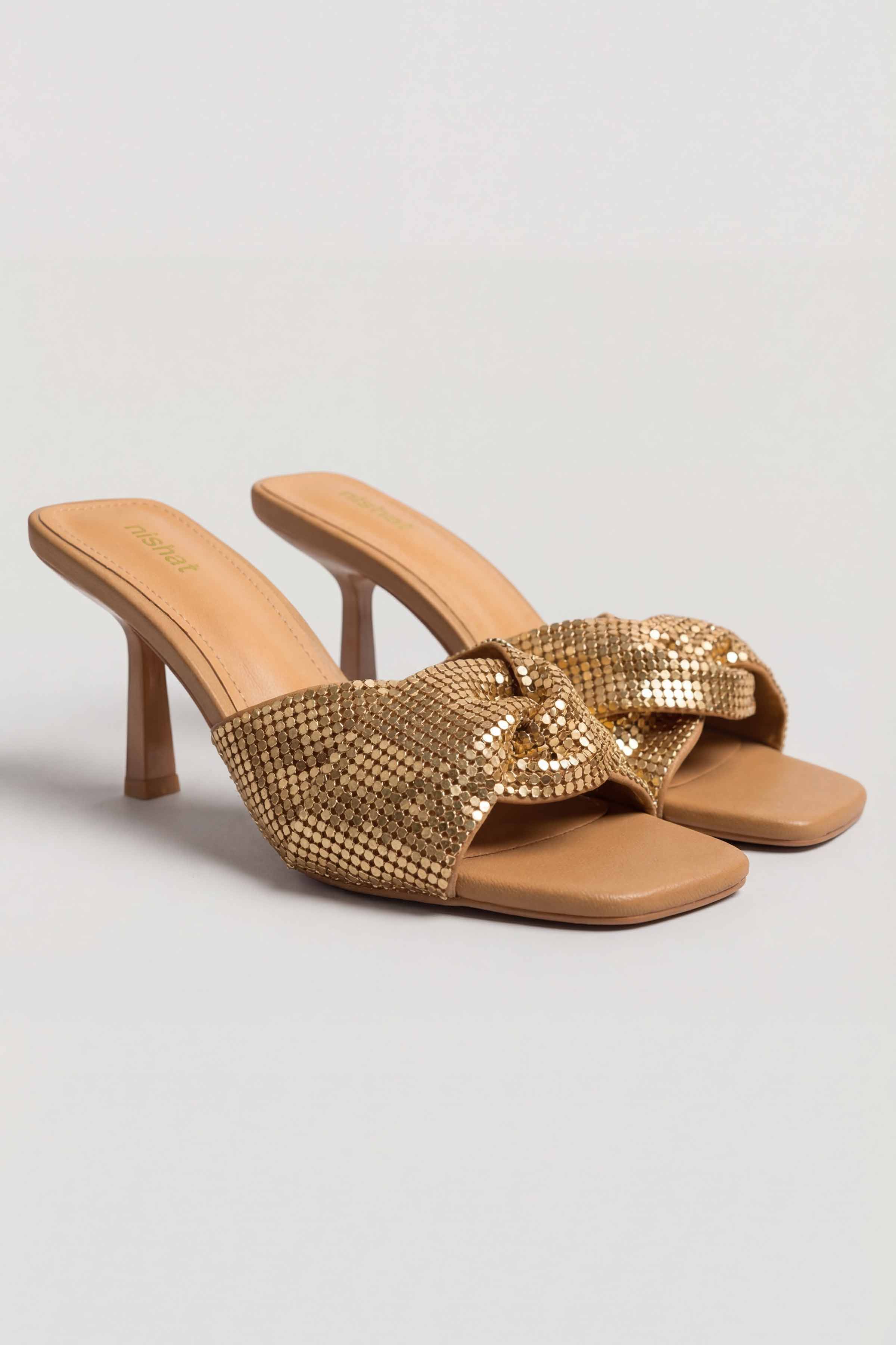 Camel Heels-445172929