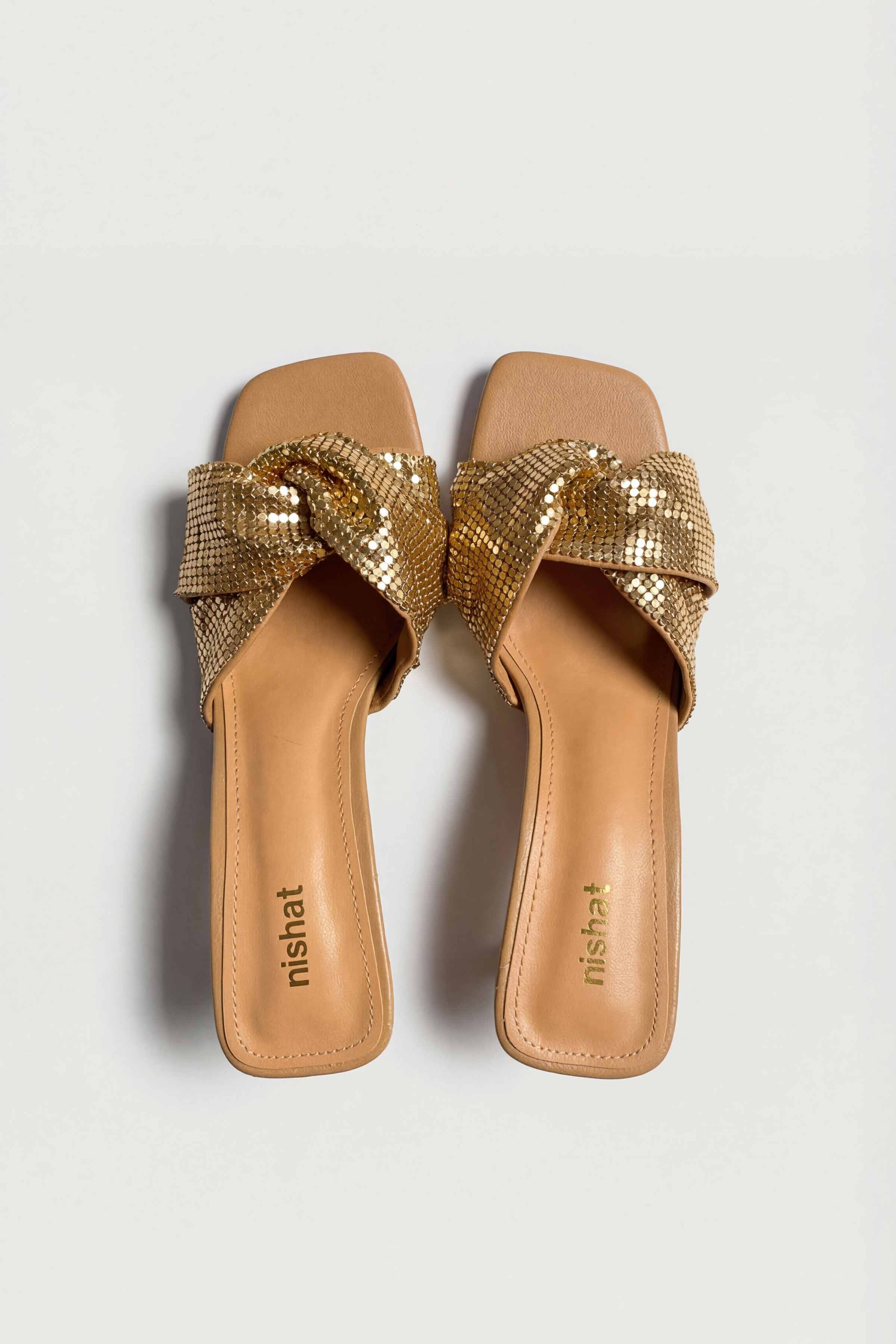 Camel Heels-445172929