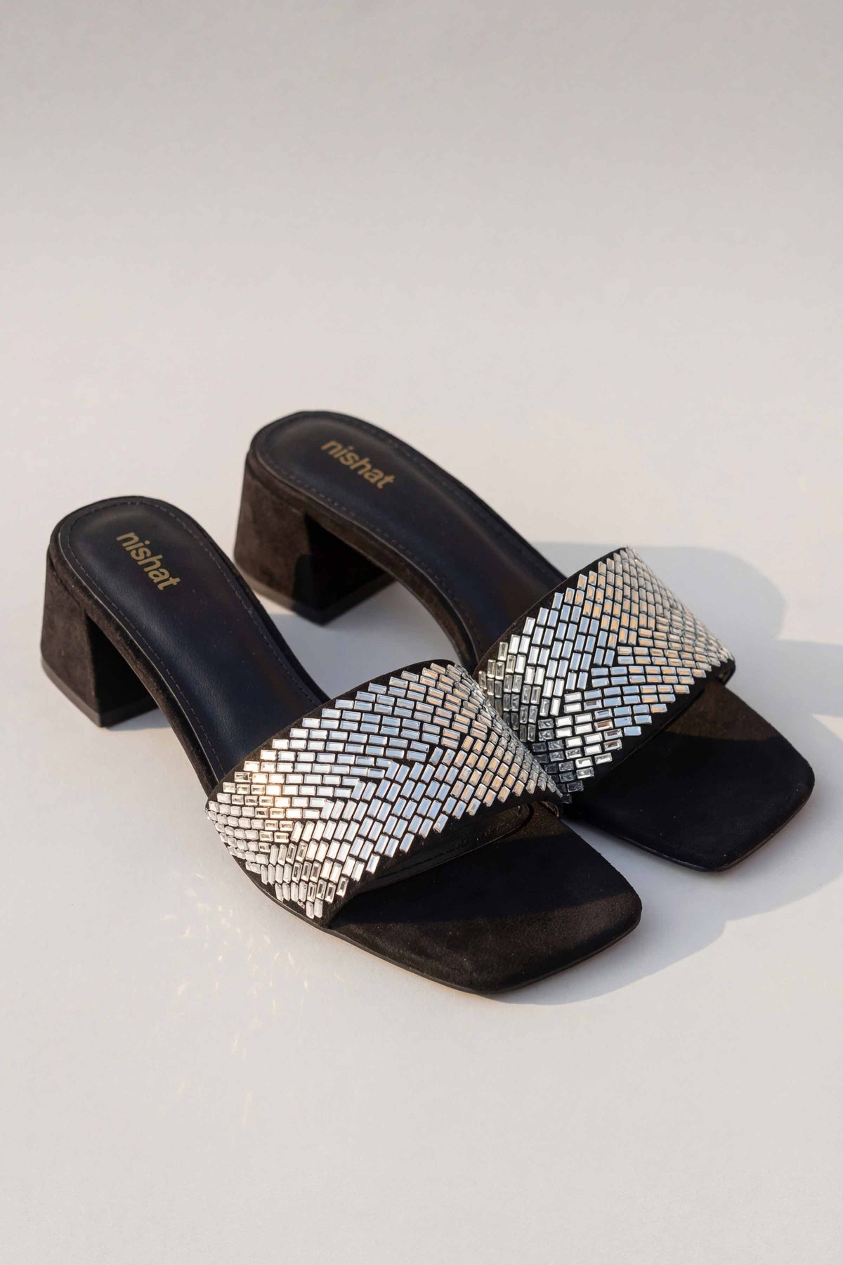 Black Chappal-445262903