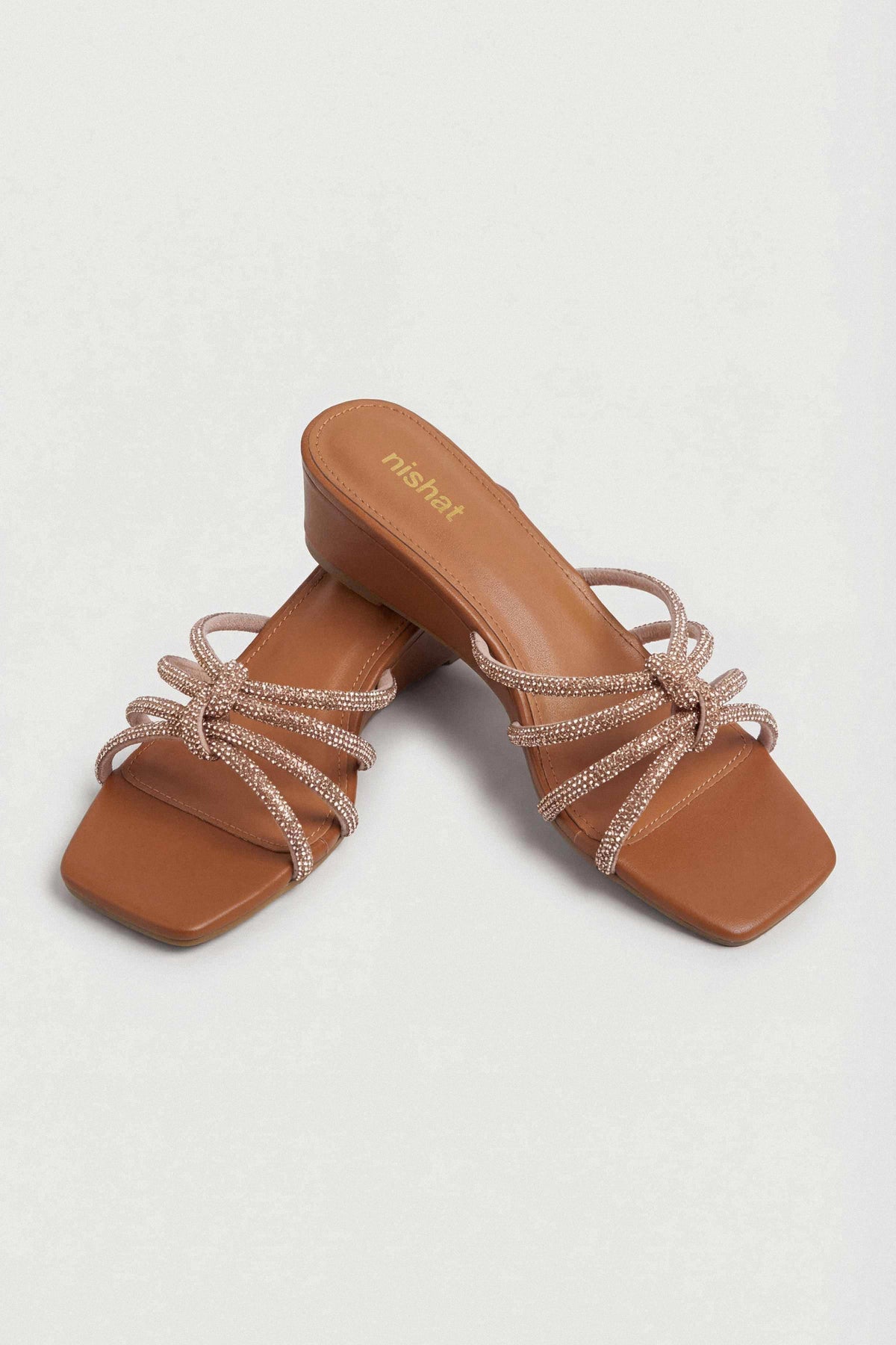 Camel Wedges-445312929