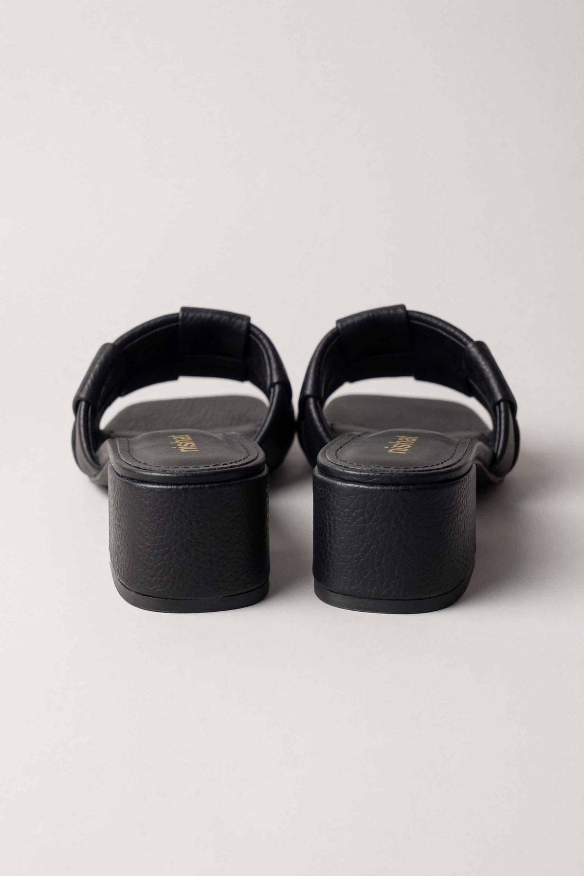 Black Wedges-445342903