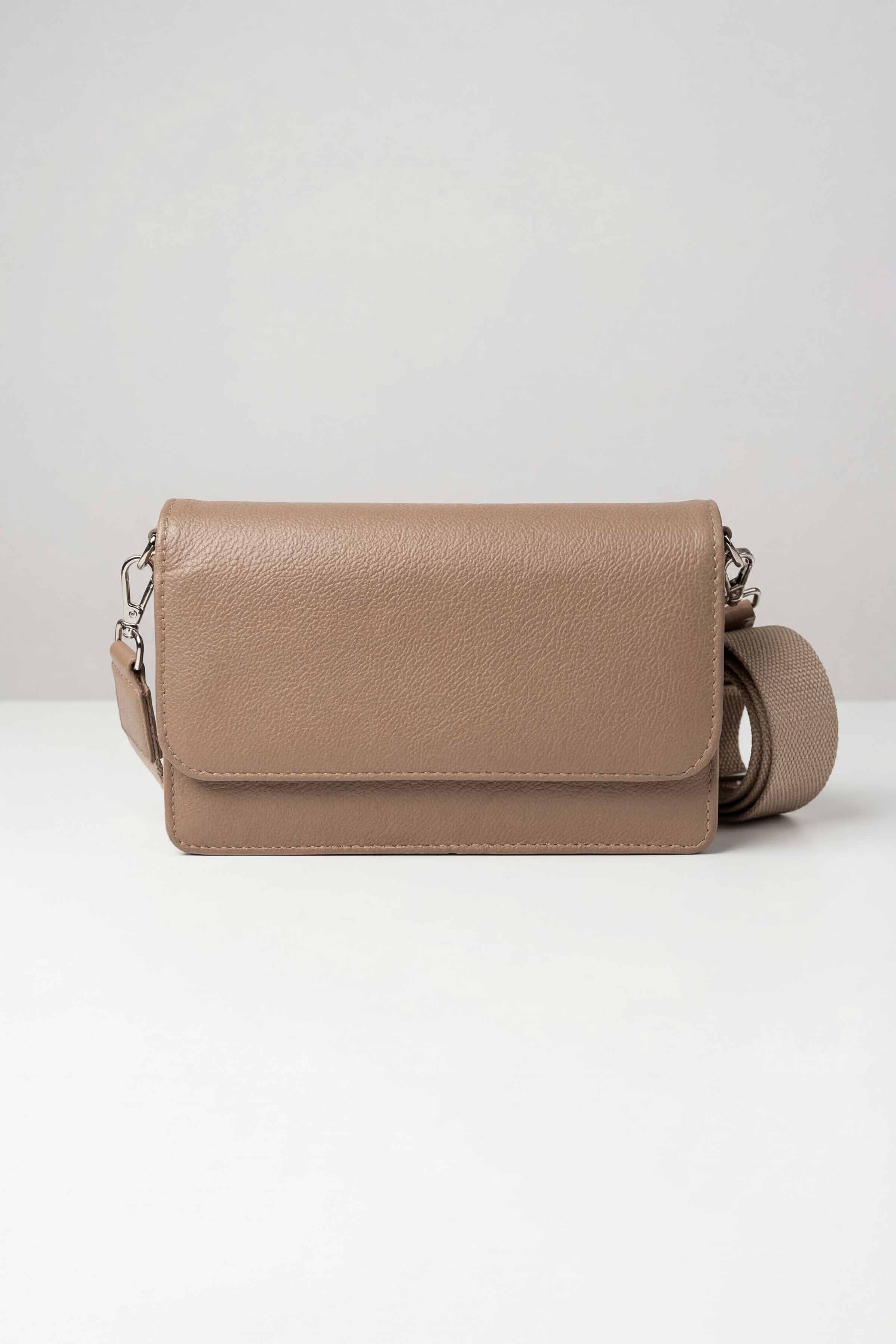 https://cdn.shopify.com/s/files/1/0534/2065/4791/files/000445582118-_2.jpg?v=1768747412