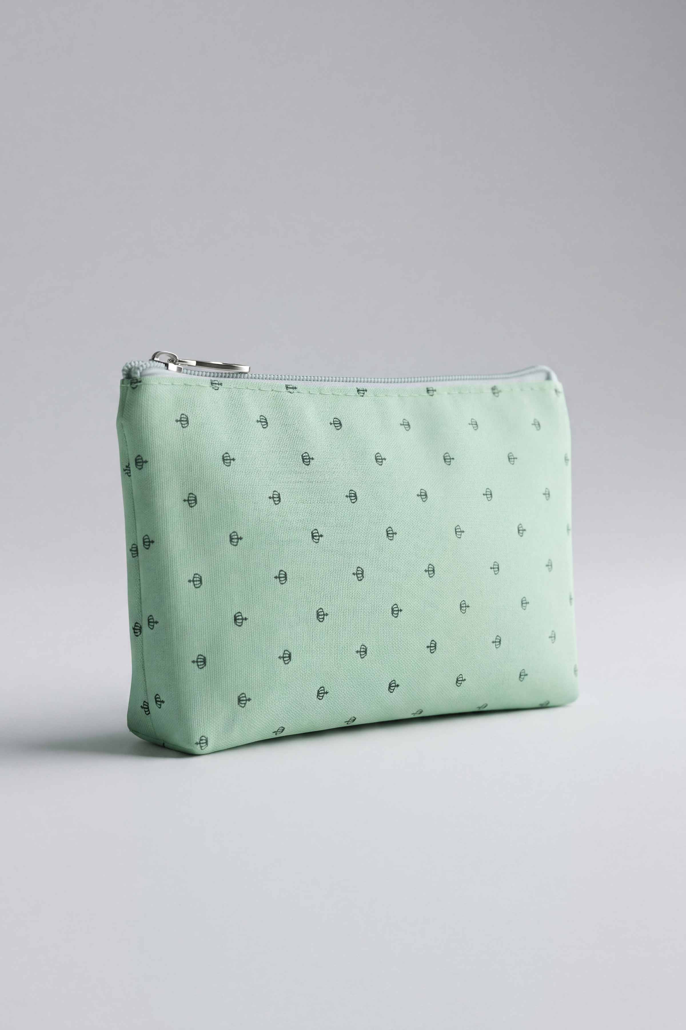 Green Vanity Bag-448382104
