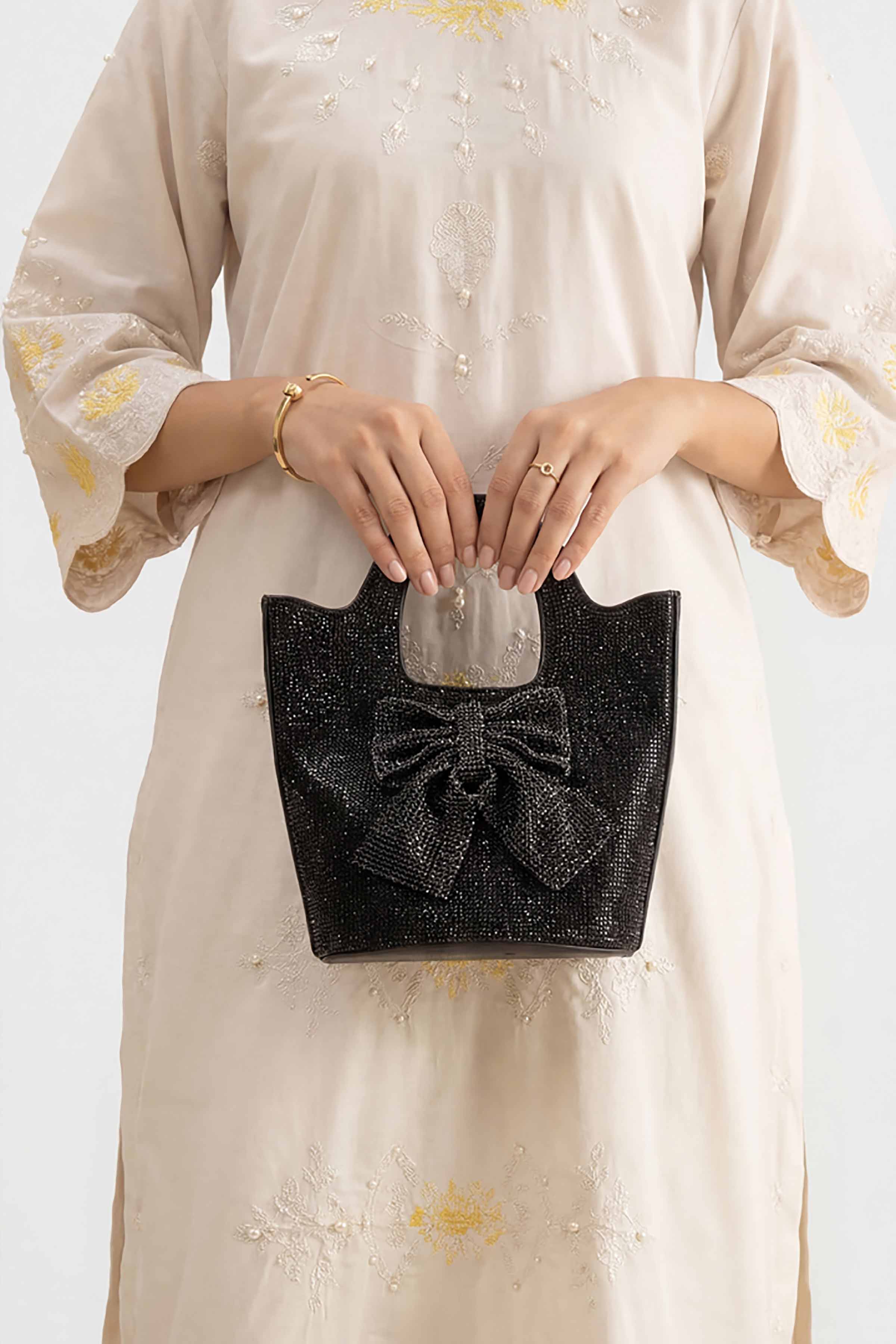 Black Clutch-448522103