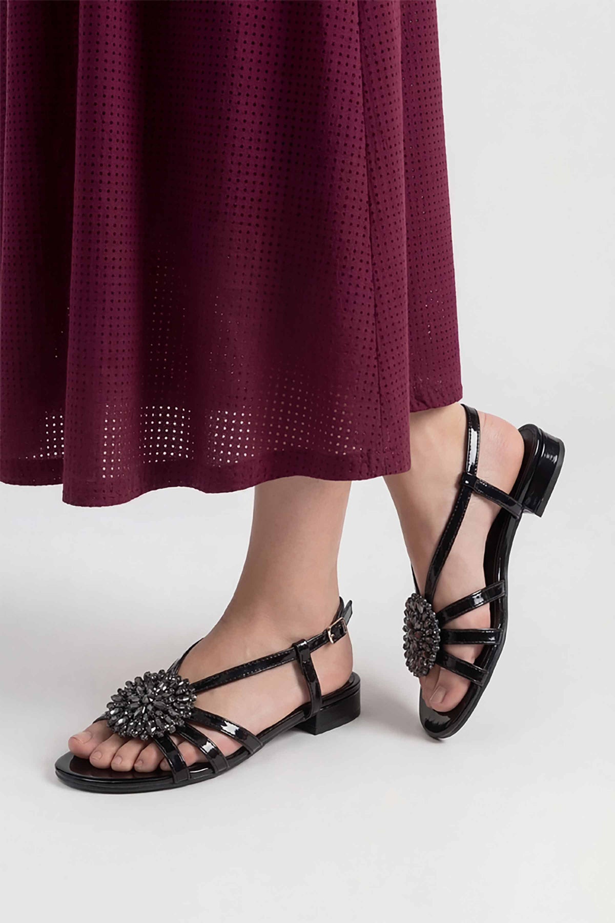 Black Sandals-449312903