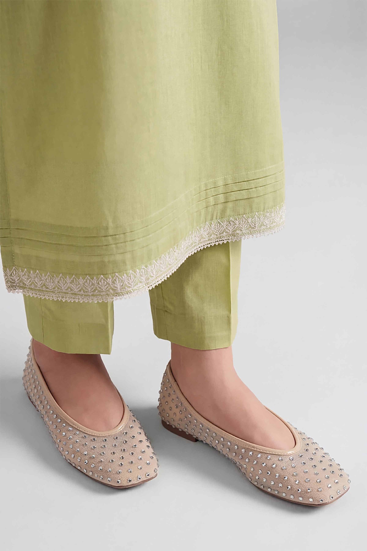 Beige Pumps-449332918