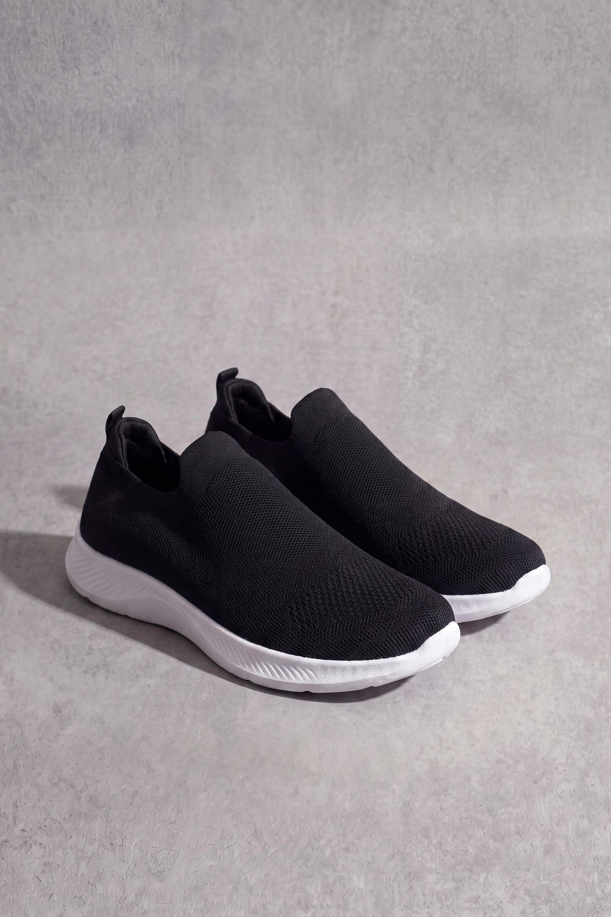 Black Canvas-449552903