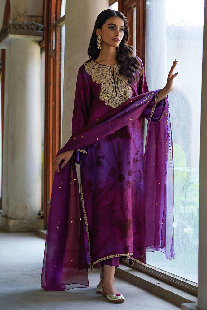 Gold Forest Burgundy with Pants