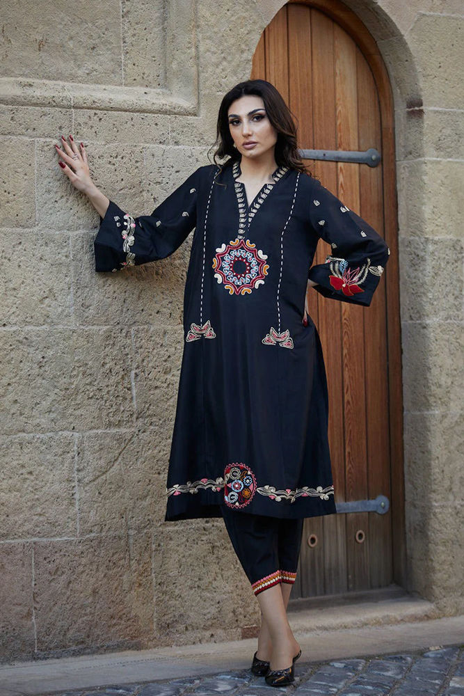 Chakori - Silk Dupatta With Lace