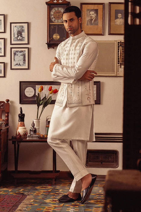 8 baatein - Menswear'23
