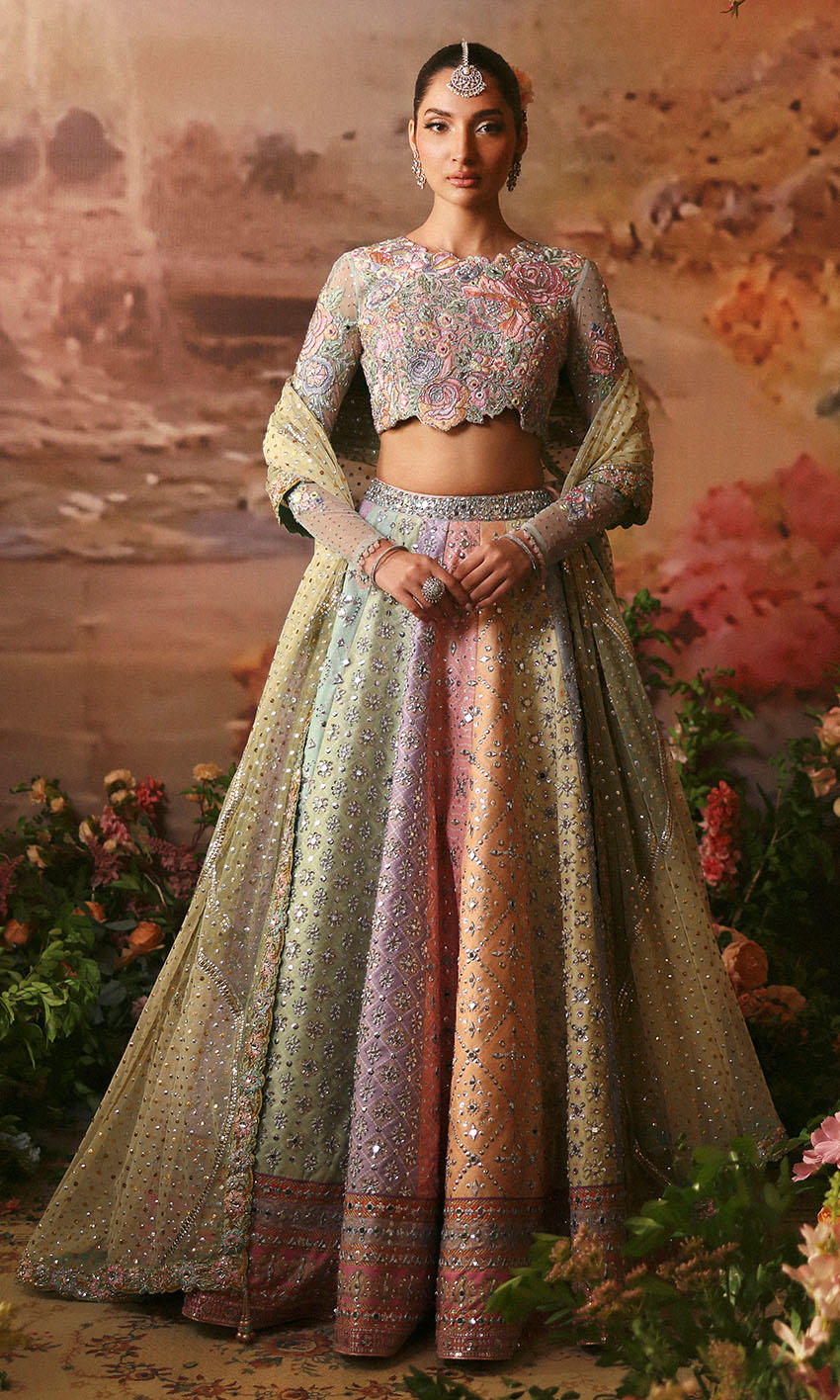 Nomi Ansari – Fairytale Style