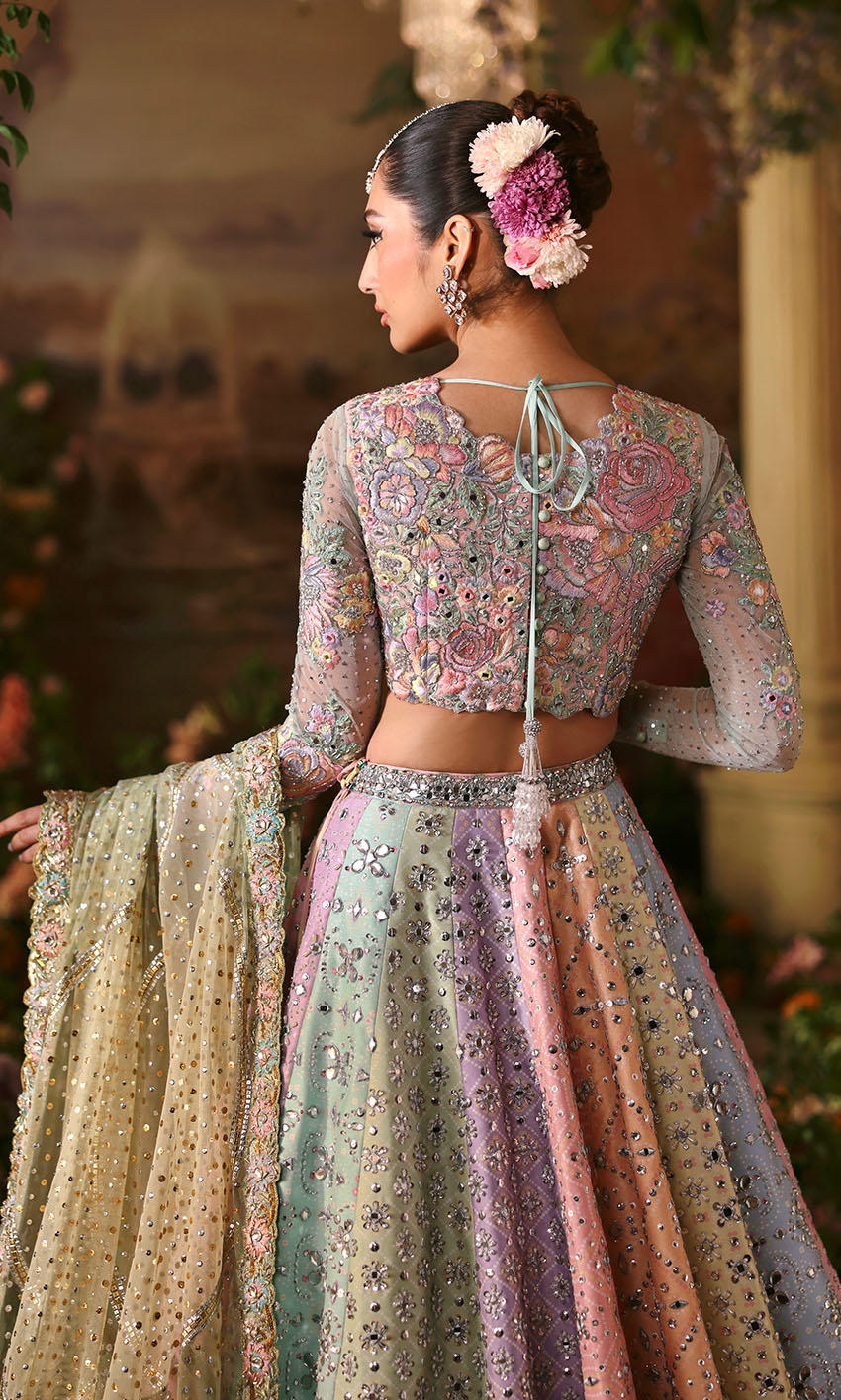 Nomi Ansari – Fairytale Style