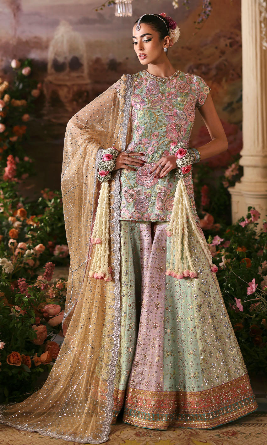 Nomi Ansari – Rosebud Style