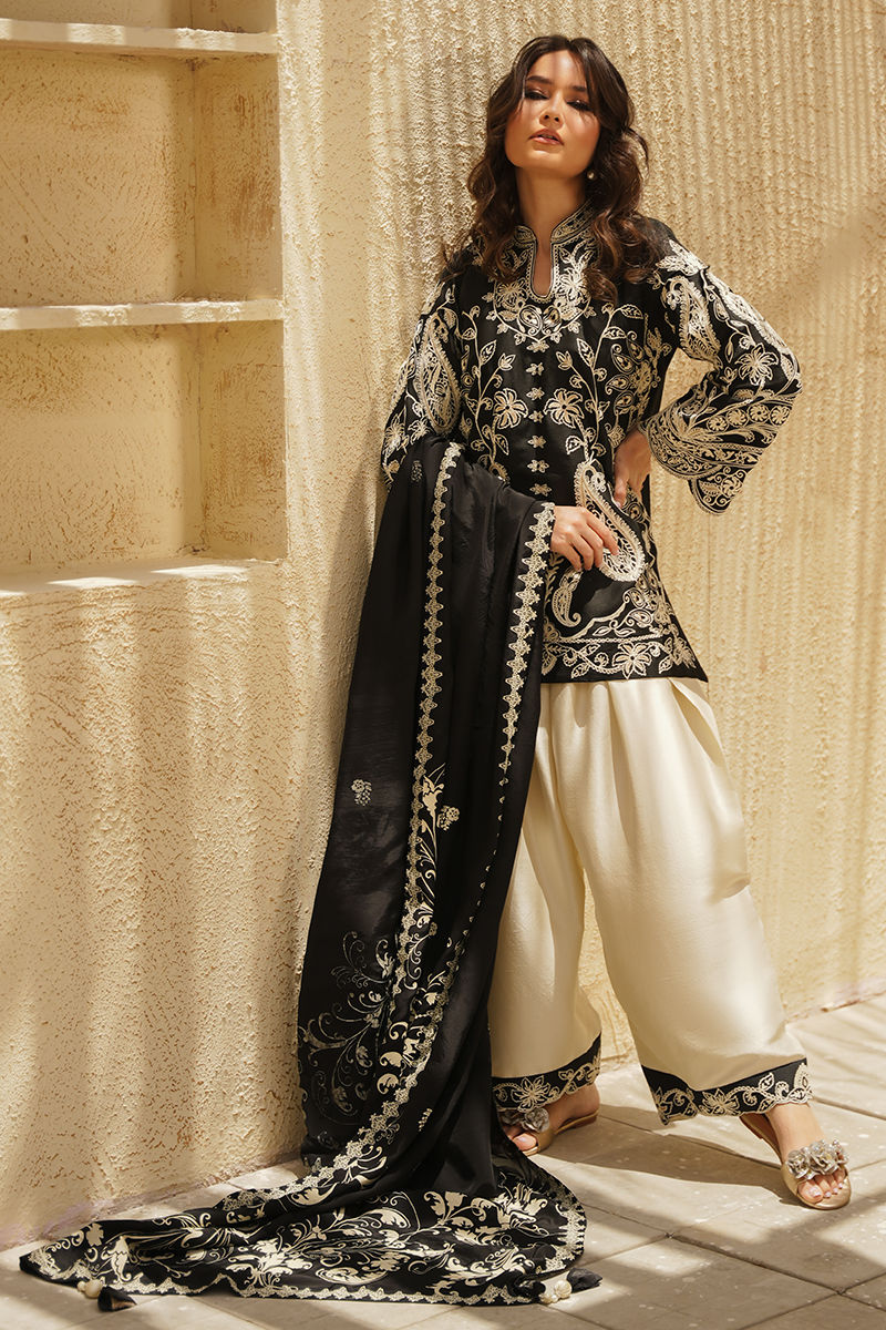 Nira (shirt and pants)