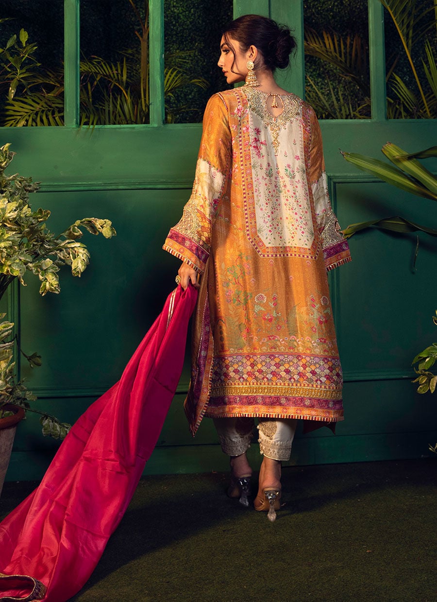 https://www.farahtalibaziz.com.pk/images/thumbs/0008293_roshan-printed-raw-silk-kurta-with-silk-ombre-dupatta.jpeg