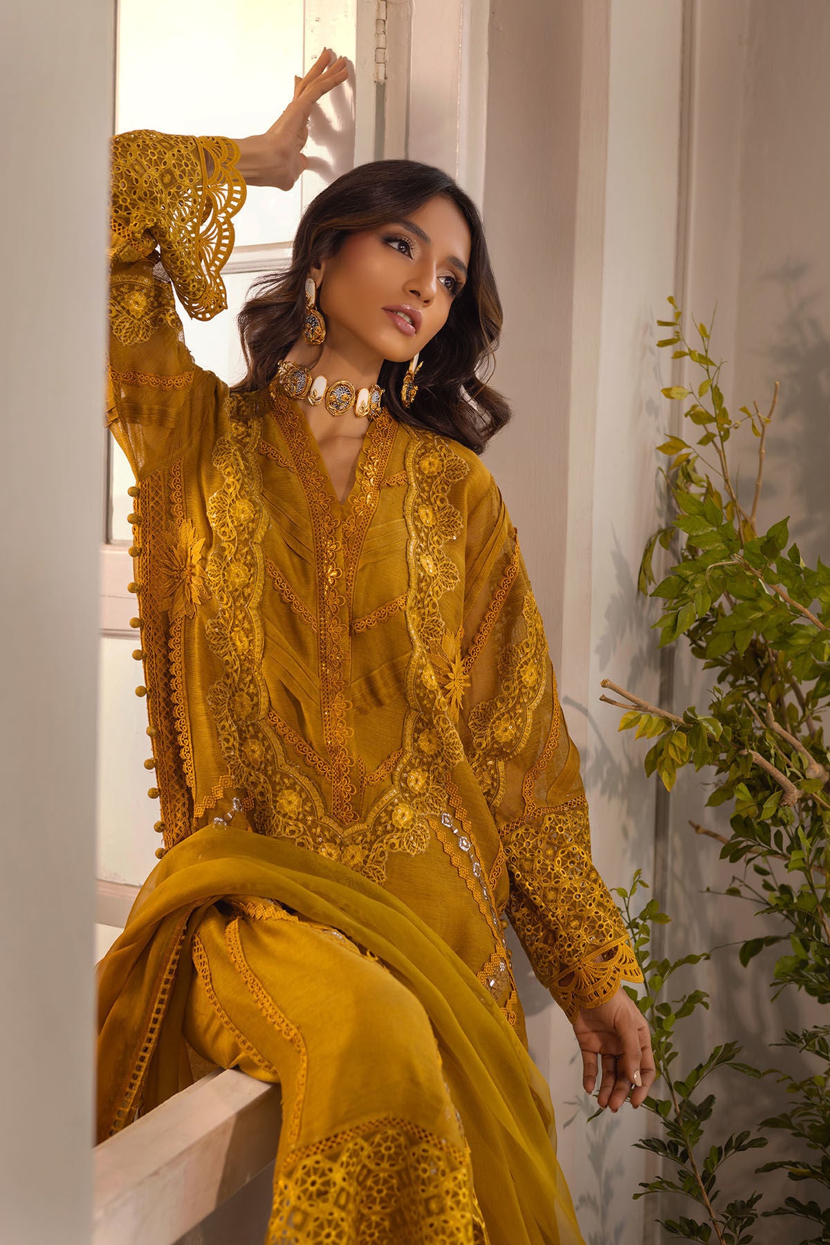 Mishka Ochre Gold