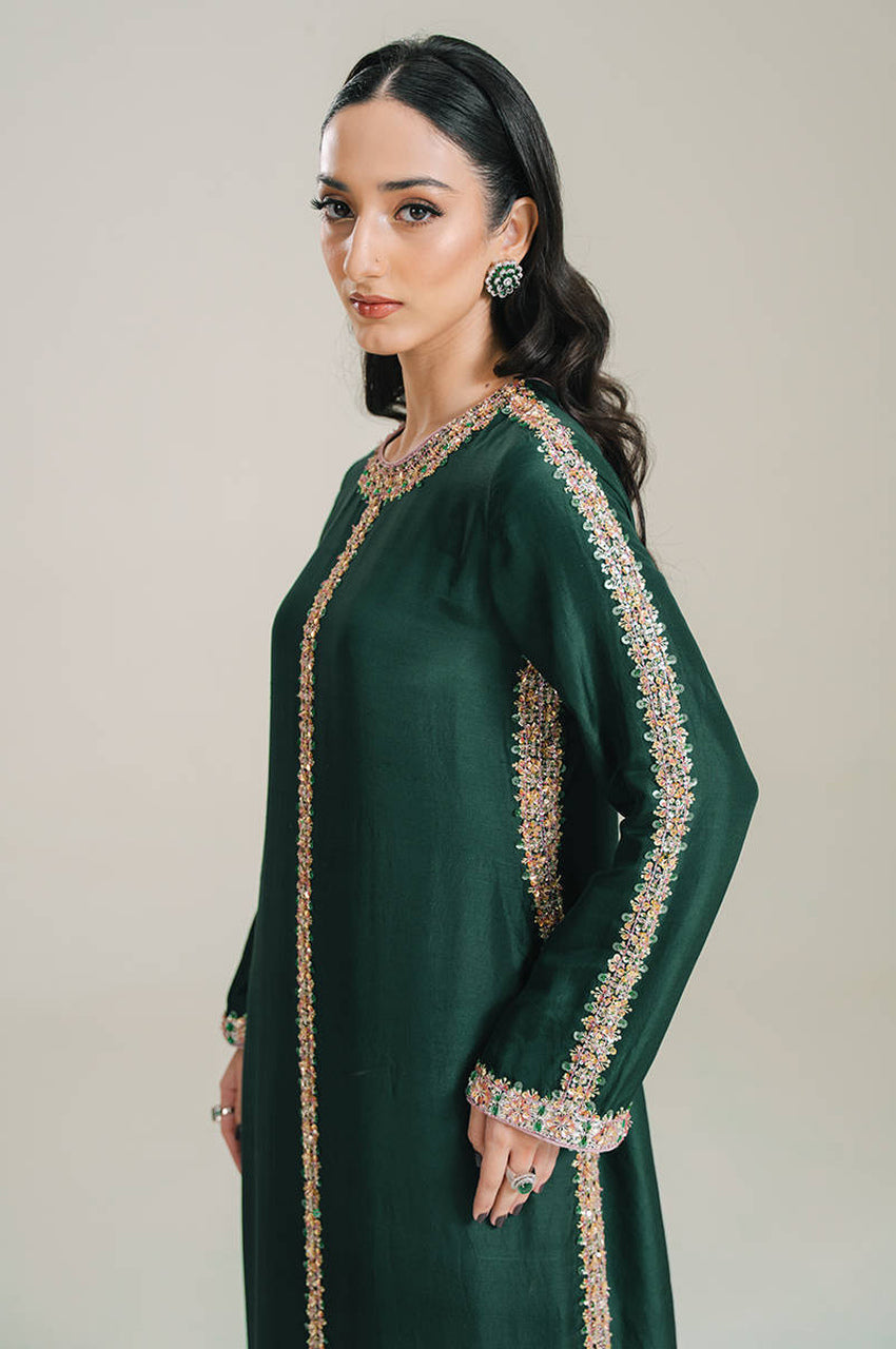 Lila In Silk (Green)
