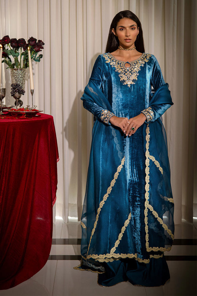 Charlotte with Timeless Appeal | Ansab Jahangir