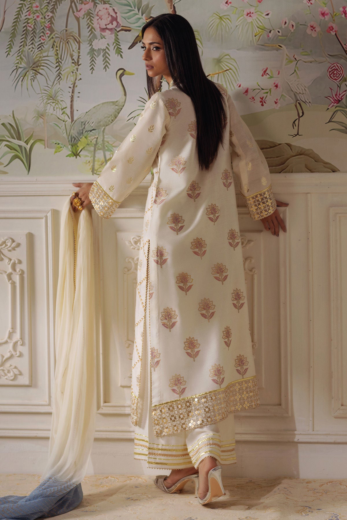Fasila (Shirt, Pants and Dupatta)