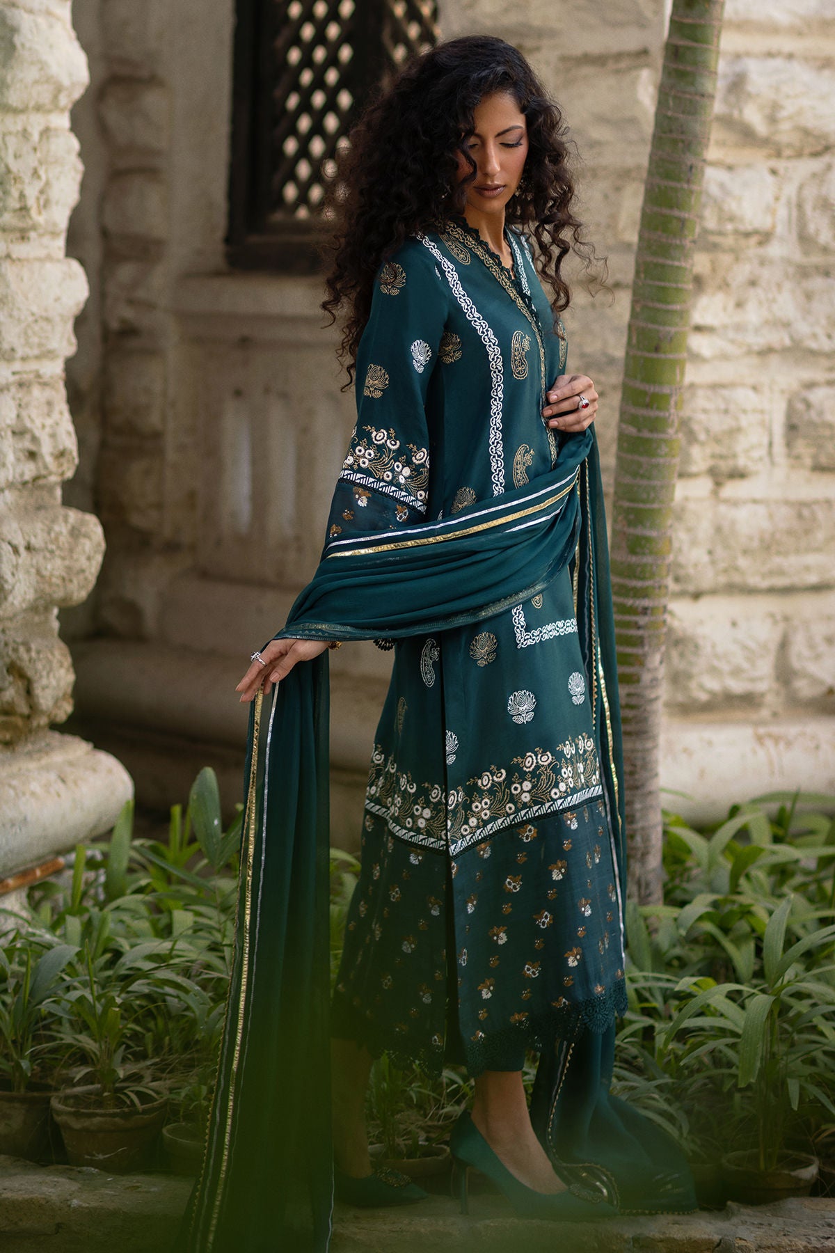 Nesa (Shirt, Pants and Dupatta)