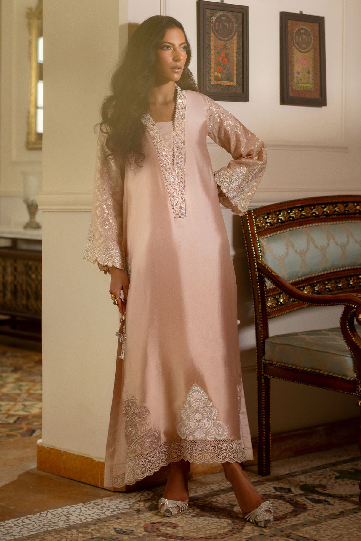https://www.annusabrar.net/images/thumbs/0014735_nehaal-kaftan.jpeg