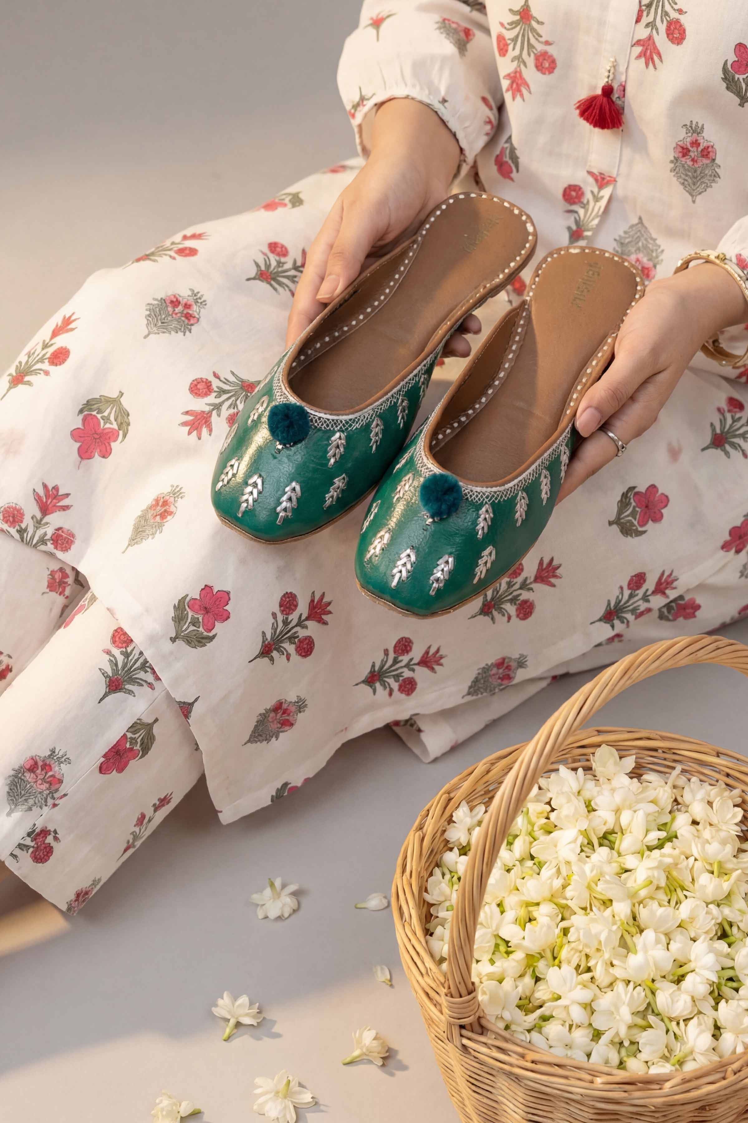 https://cdn.shopify.com/s/files/1/0534/2065/4791/files/001596993704-_4.jpg?v=1772169956