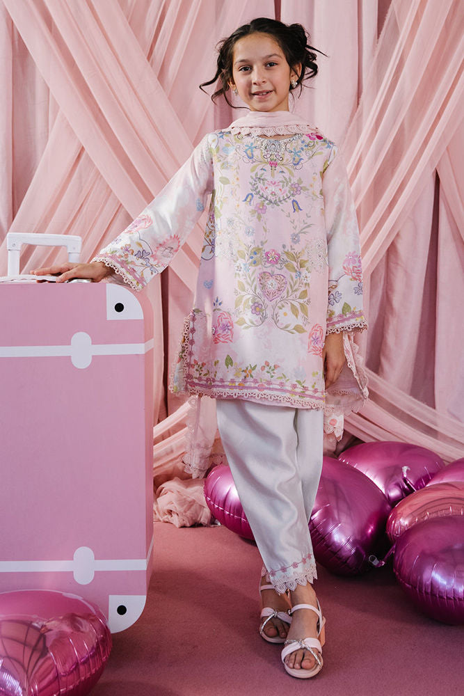 Alessa - Girl with Modern Styling | Ansab Jahangir