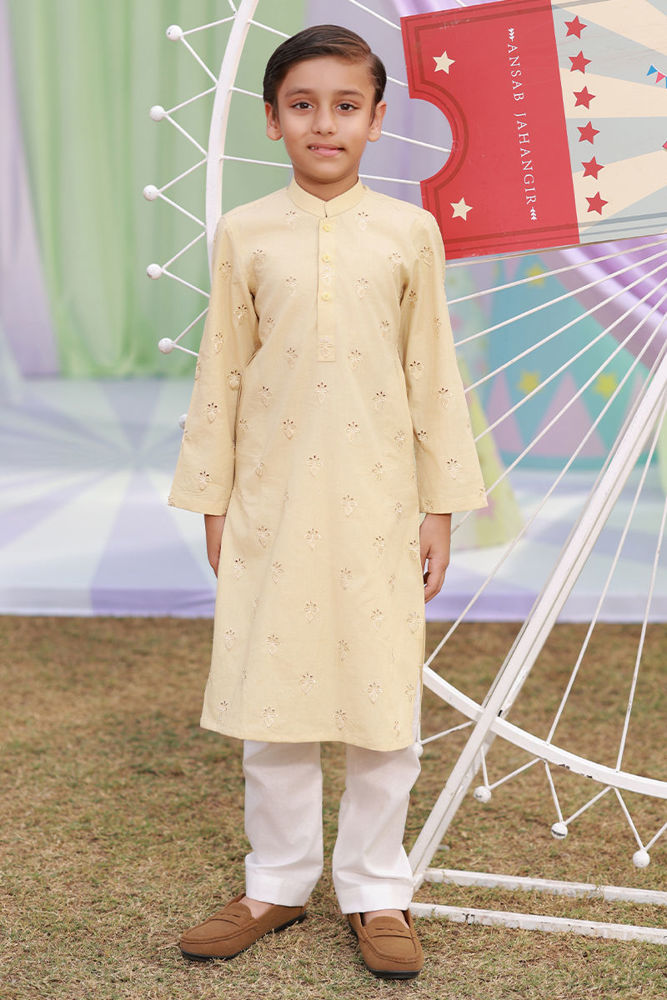 Selah with Modern Styling | Ansab Jahangir