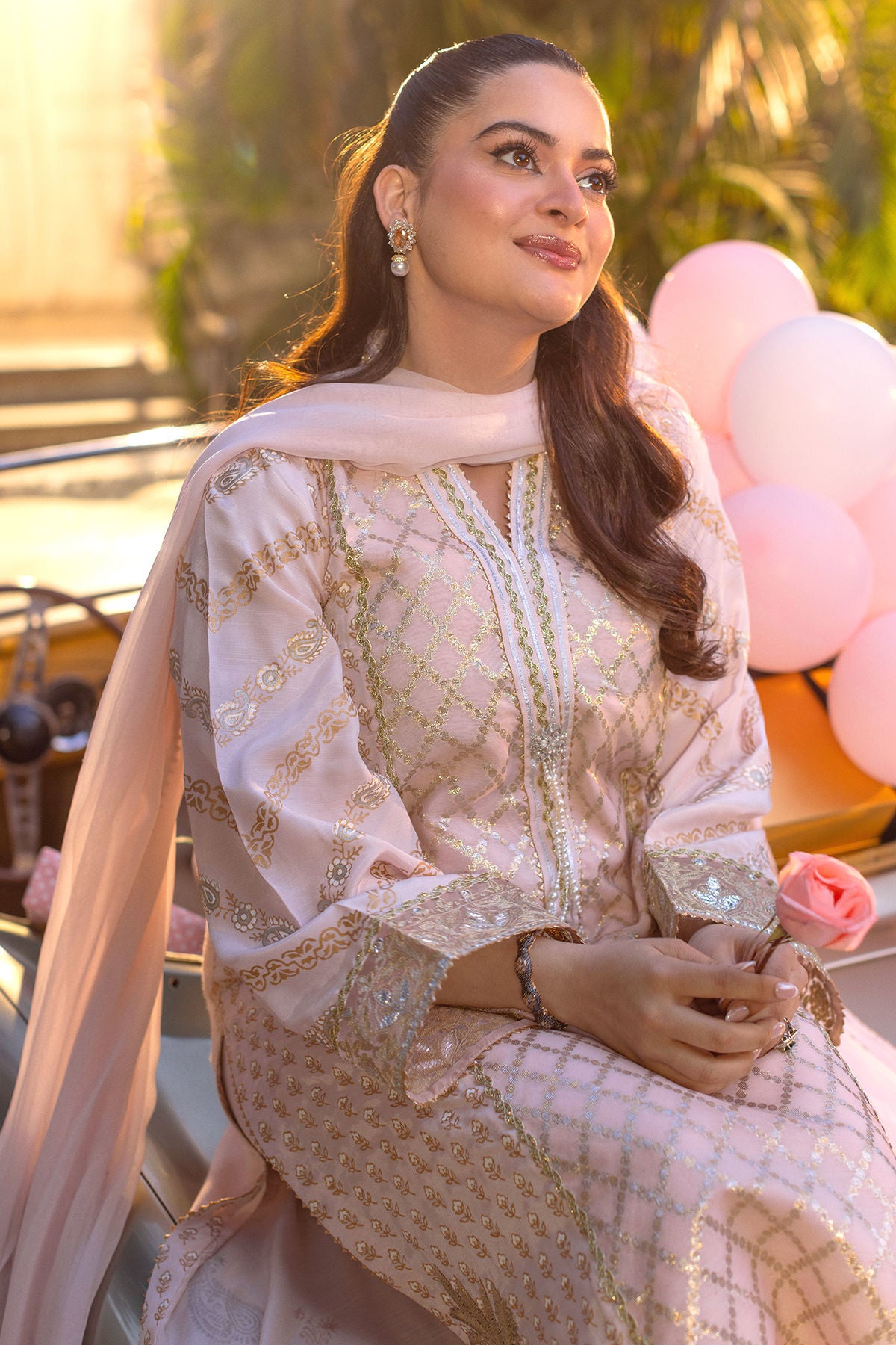 Sirha ( Shirt, Pants And Dupatta)