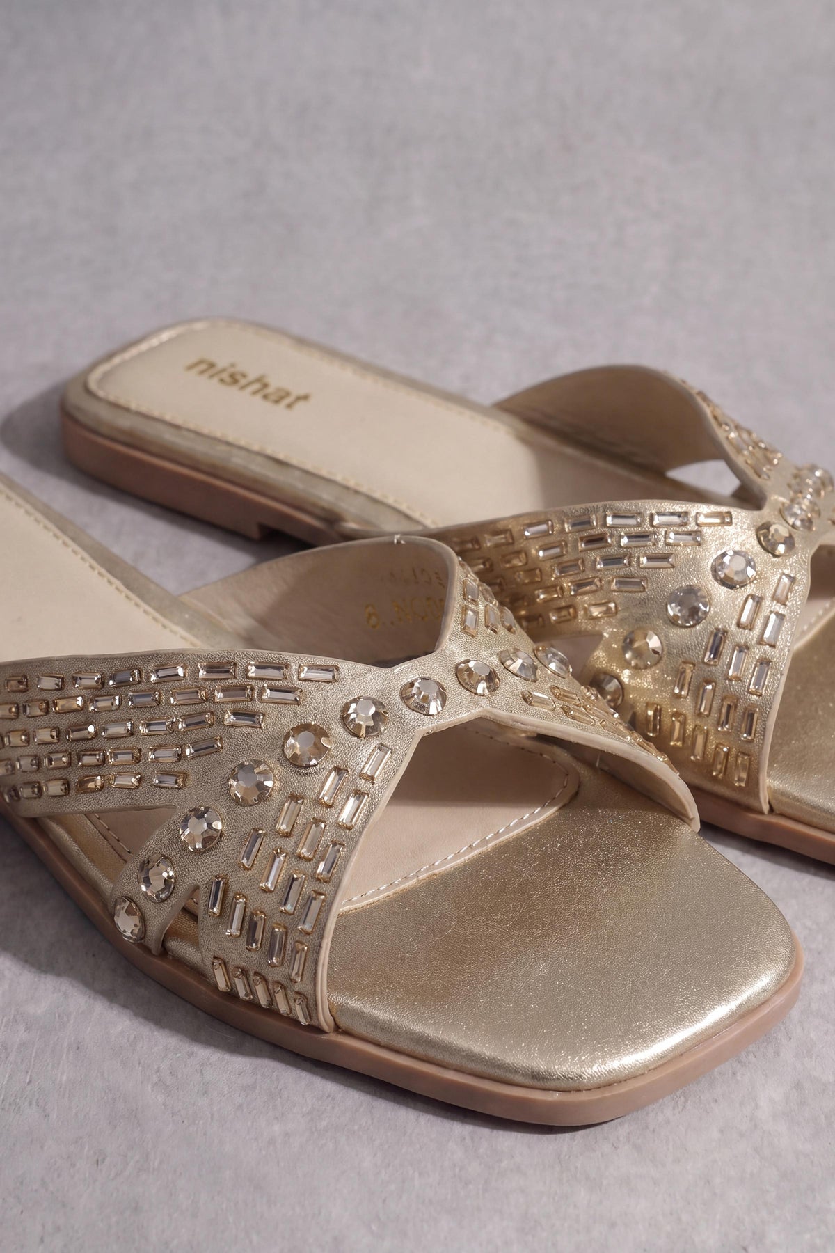 Beige Chappal-1717282918