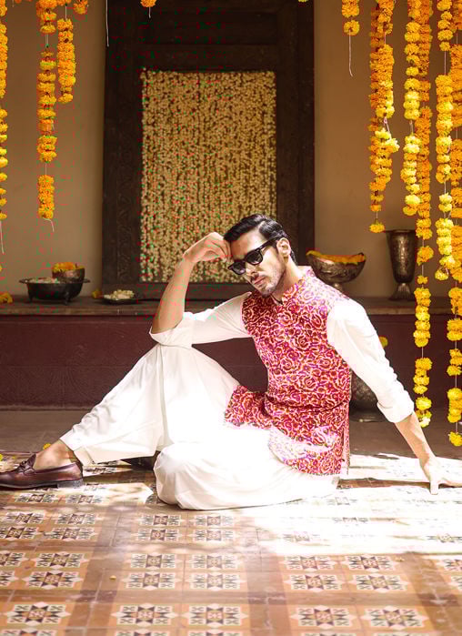 Azoth Embroidered Black Waistcoat