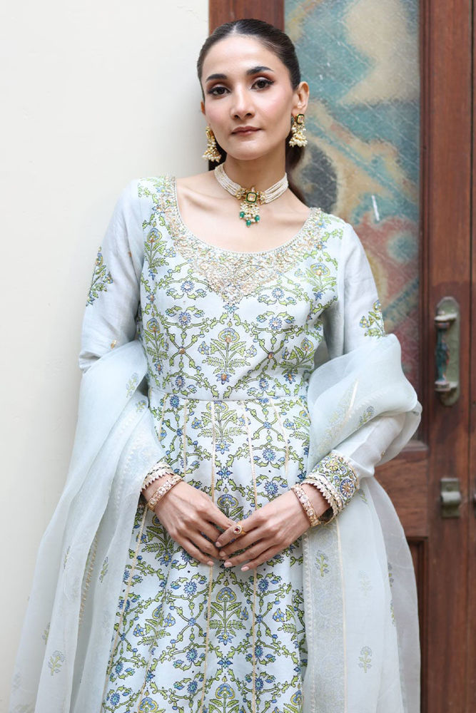Chiara Kalidaar And Dupatta