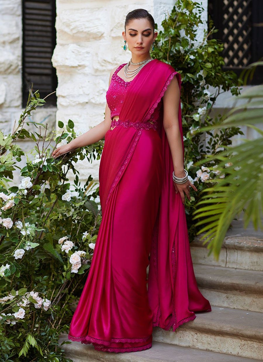 Vezeen Magenta Saree